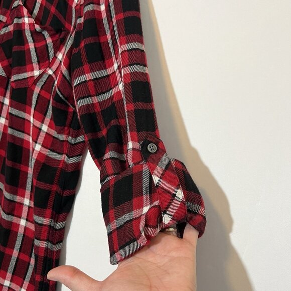 Talbots Women’s Shirt Medium Red Plaid Flannel Button Roll Tab Sleeves Bib Neck - Picture 10 of 10